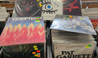 PREKO 1000 PLOČA OD DANAS PO 3 EURA!!!