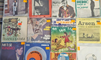 SINGLICE HRVATSKE I EX YU GLAZBE NA RASPRODAJI!!!
