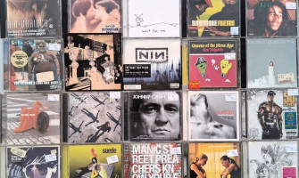 RADIOHEAD, NINE INCH NAILS... NOVA KOLEKCIJA CDa U FREE BIRDu
