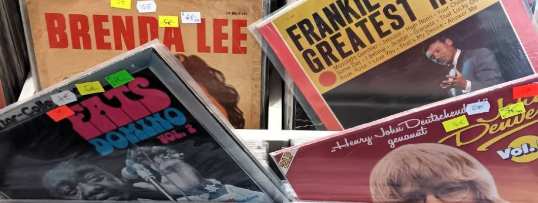 BLACK FRIDAY – TOTALNA RASPRODAJA ROCK’N’ROLL I COUNTRY PLOČA!