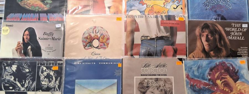 UPRAVO STIGLI LP-I QUEEN, DOORS, JIMI HENDRIX…