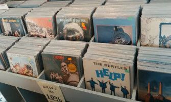 SVE NA RASPRODAJI U FREE BIRD-u