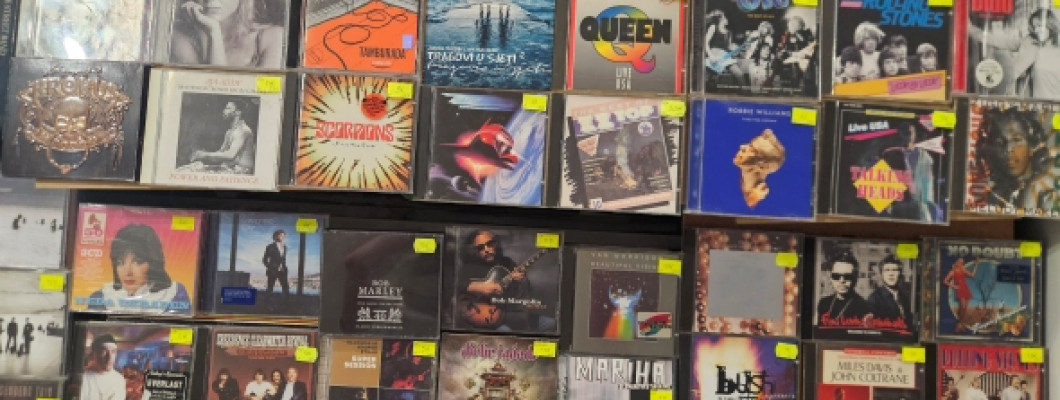 QUEEN , TALKING HEADS, ZZ TOP…NOVI CDi U NAŠEM KATALOGU!!!