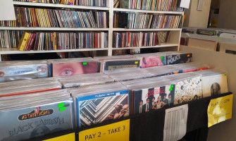 2579 LP-a 35% POPUSTA – VELIKA RASPRODAJA