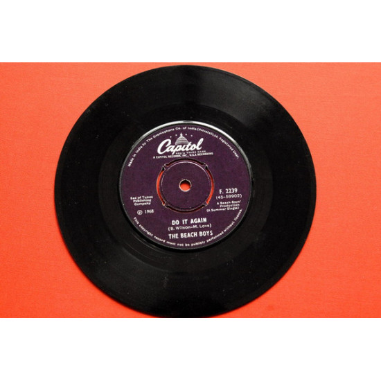 BEACH BOYS - DO IT AGAIN / WAKE THE WORLD