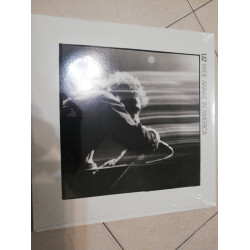 U2 - WIDE AWAKE IN AMERICA