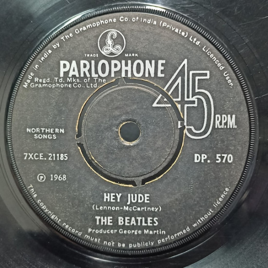 BEATLES - Hey Jude / Revolution